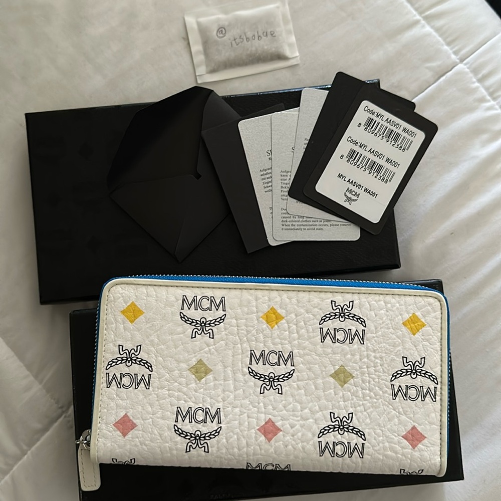 NWT MCM WOMEN'S SPECTRUM DIAMOND WHITE VISETOS LONG ZIP AROUND WALLET